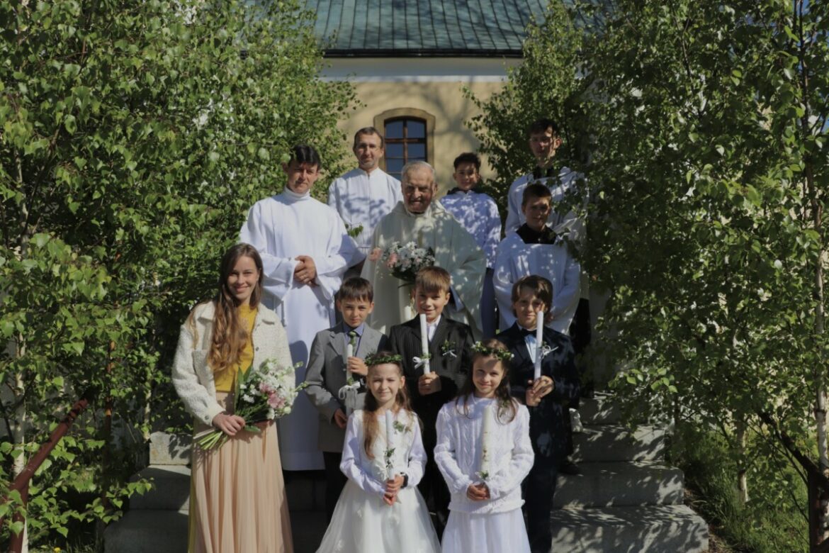 První svaté přijímání 2025