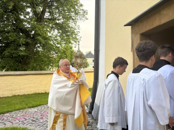 Slavnost Božího Těla s otcem biskupem Janem Vokálem